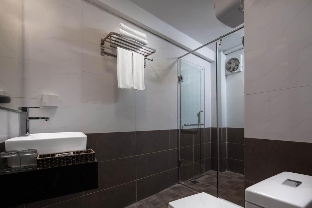 Valley Hotel &Travel Hanoi Bagian luar foto