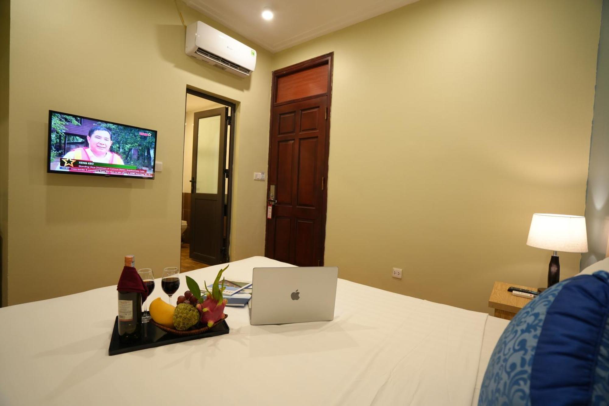 Valley Hotel &Travel Hanoi Bagian luar foto